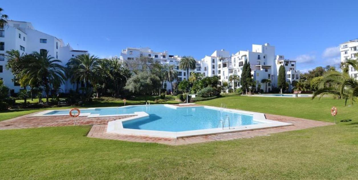 Apartment Noctua Puerto Banus 003