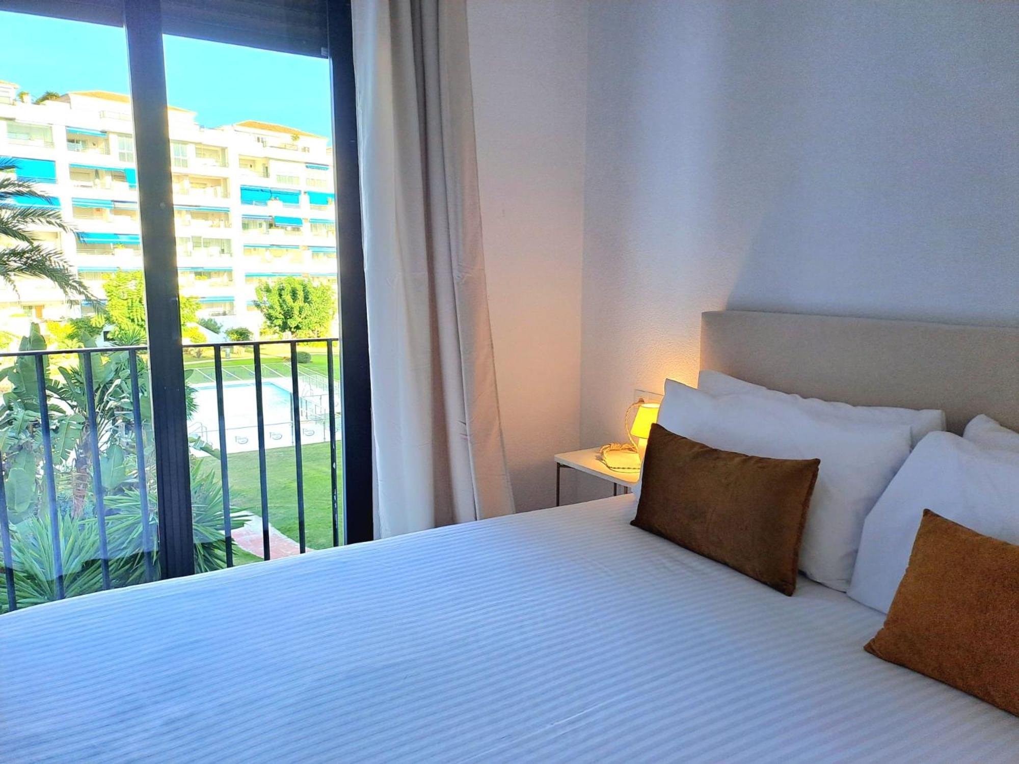 Noctua Puerto Banus 003 Marbella